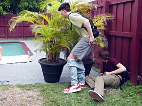 Richelle Ryan caught two guys jerking on her
